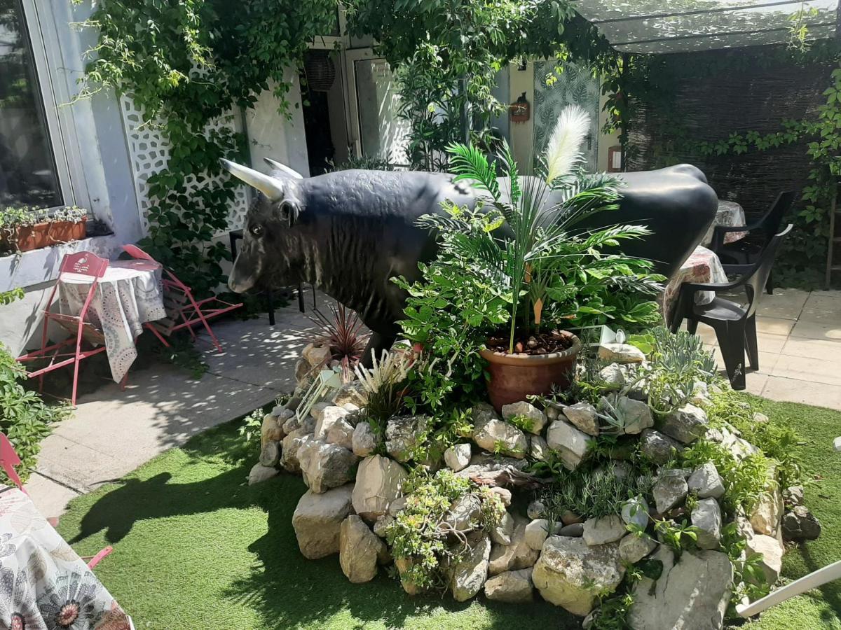 Hotel La Tour Des Fees Quissac  المظهر الخارجي الصورة