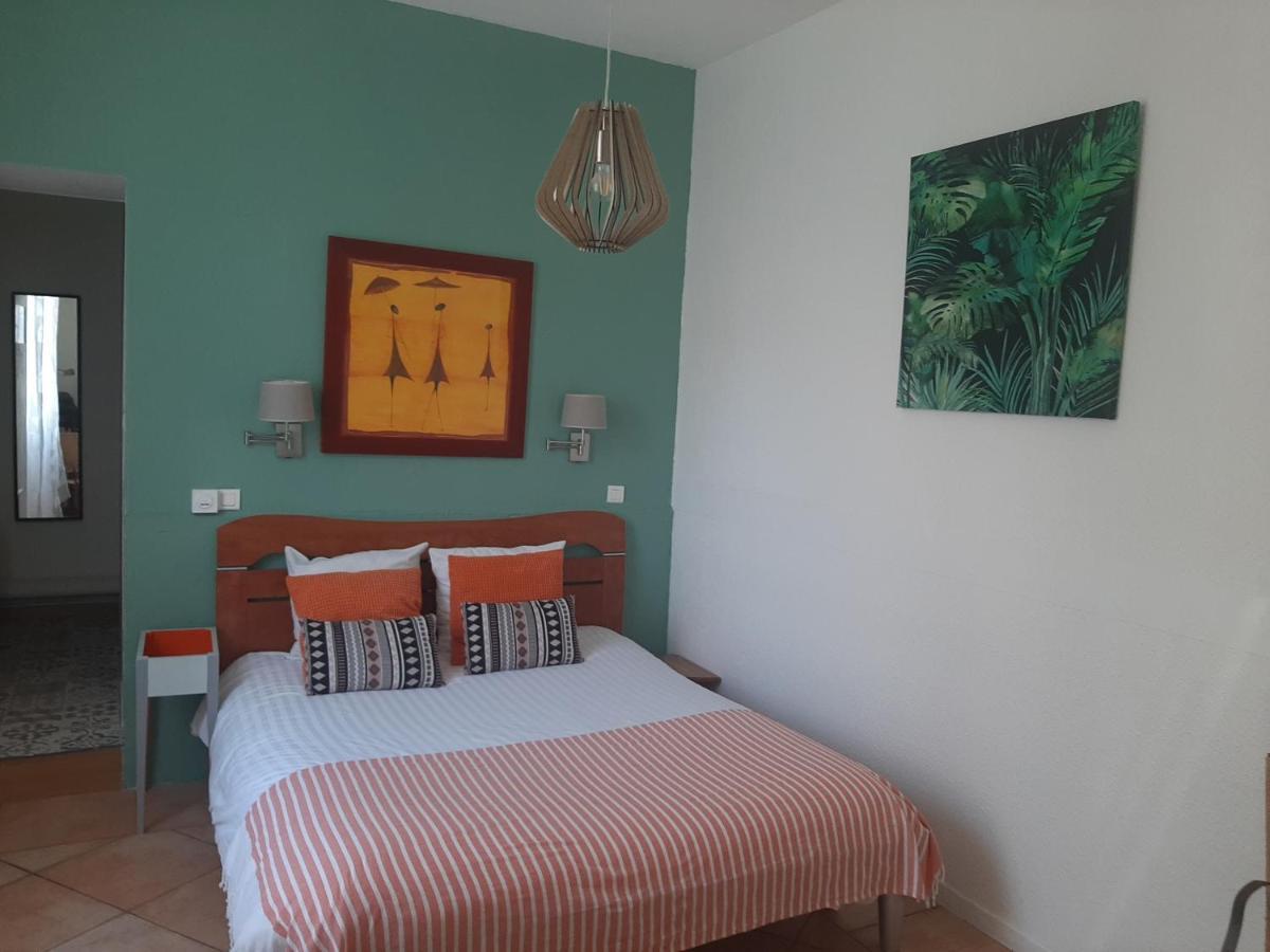 Hotel La Tour Des Fees Quissac  المظهر الخارجي الصورة