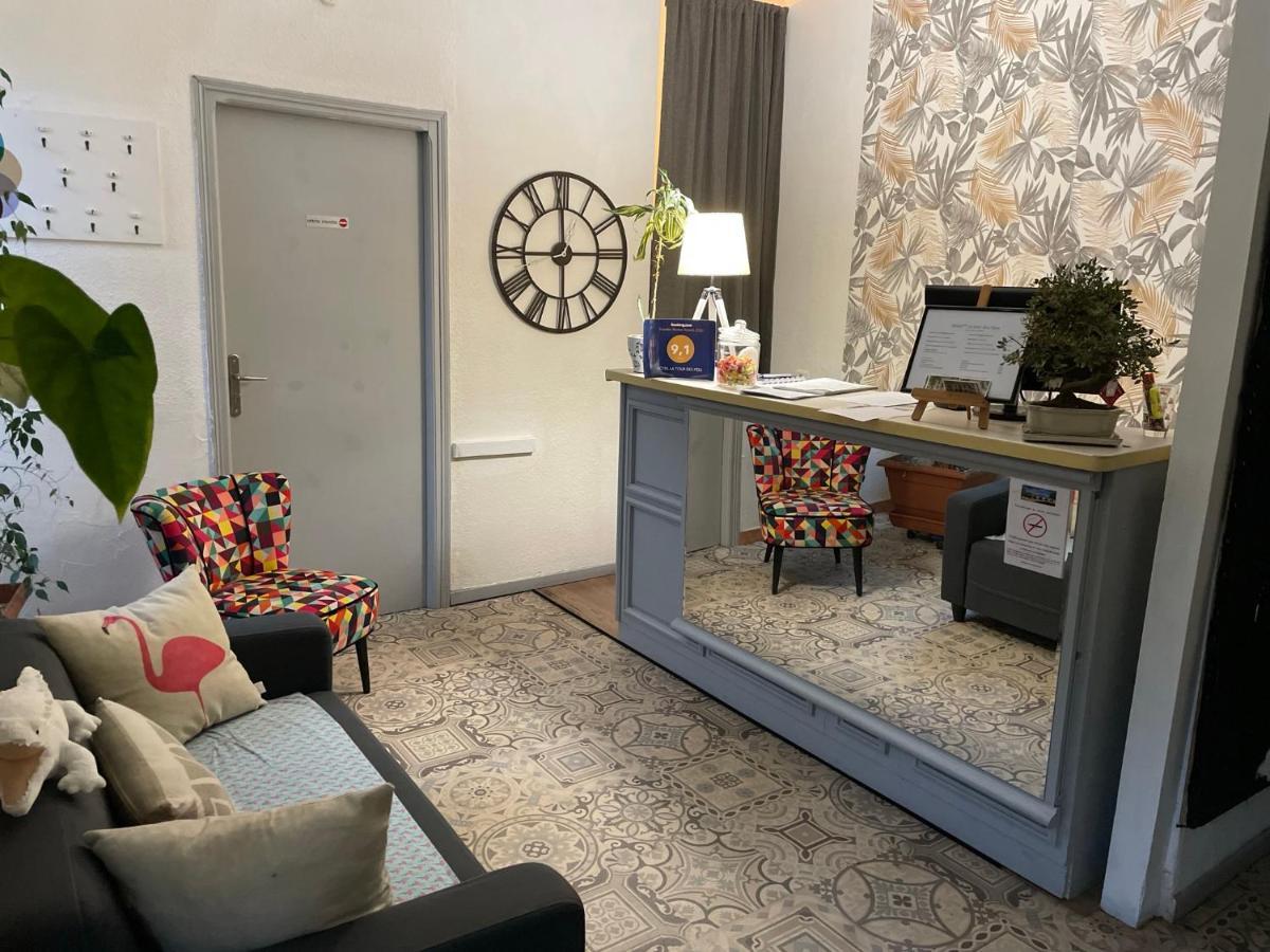 Hotel La Tour Des Fees Quissac  المظهر الخارجي الصورة