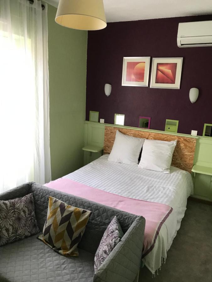 Hotel La Tour Des Fees Quissac  المظهر الخارجي الصورة